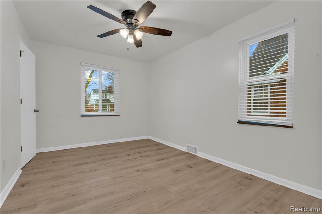639 N Vernon Street, Dearborn, MI 48128 — Photo 16