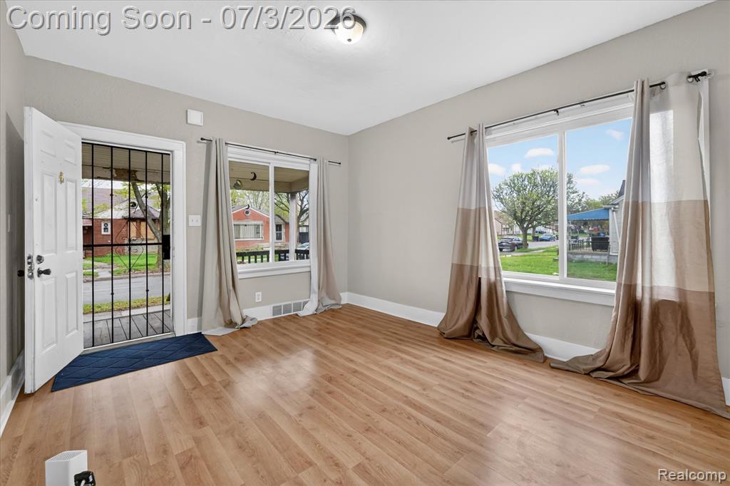 6881 Brace Street, Detroit, MI 48228 — Photo 9