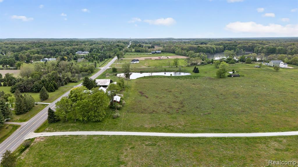 8103 Baldwin Road, Goodrich Vlg, MI — Photo 24