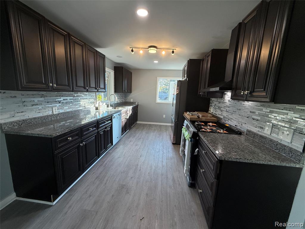 644 Meadowlawn Street, Saginaw, MI 48604 — Photo 10