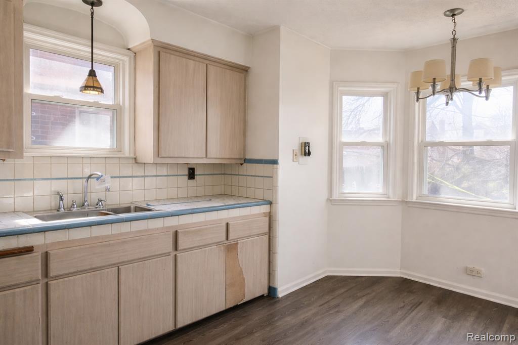 18095 Appoline Street, Detroit, MI 48235 — Photo 5