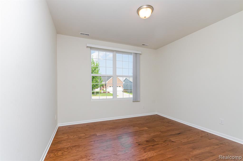 4000 Ashdale Way, Clarkston, MI 48348 — Photo 12