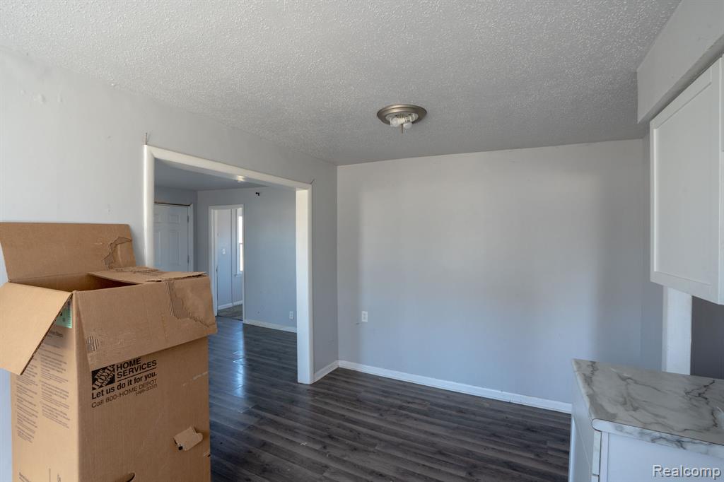 8508 N Saginaw Road, Mount Morris, MI 48458 — Photo 14