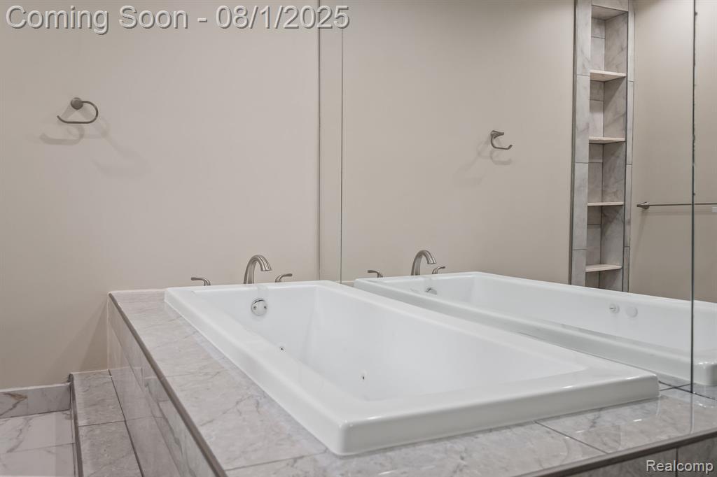 4866 Walnut Lake Road, Bloomfield Hills, MI — Photo 15