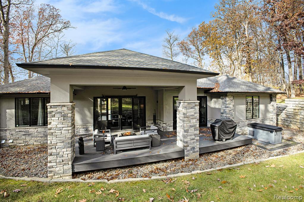 5888 Wyndam Lane, Brighton, MI 48116 — Photo 37