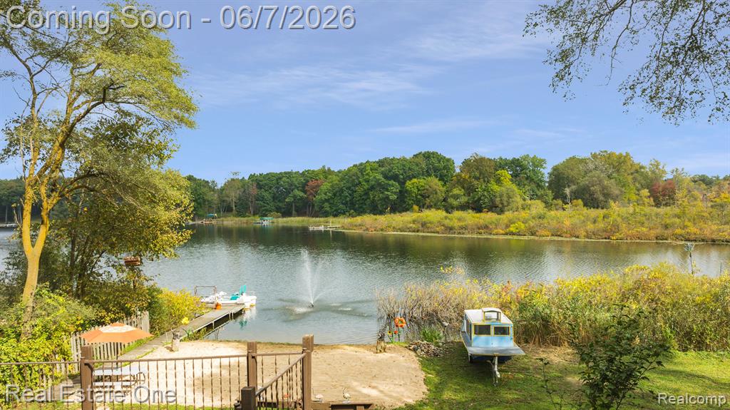 200 E CANYON Drive, Milford, MI 48380 — Photo 67