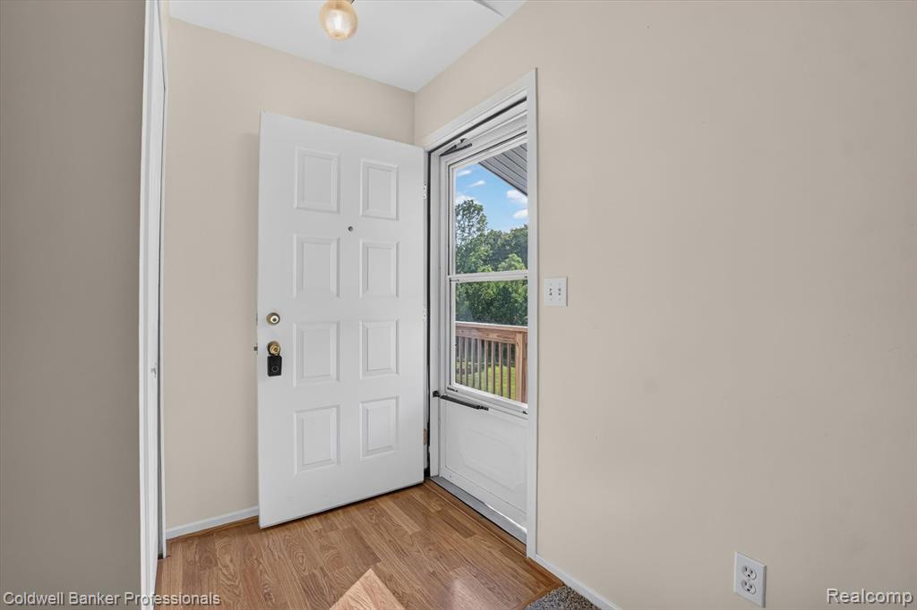 9533 Overlook Court, Grand Blanc, MI 48439 — Photo 5