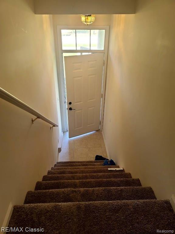 30018 HERITAGE Parkway, Warren, MI 48092 — Photo 2