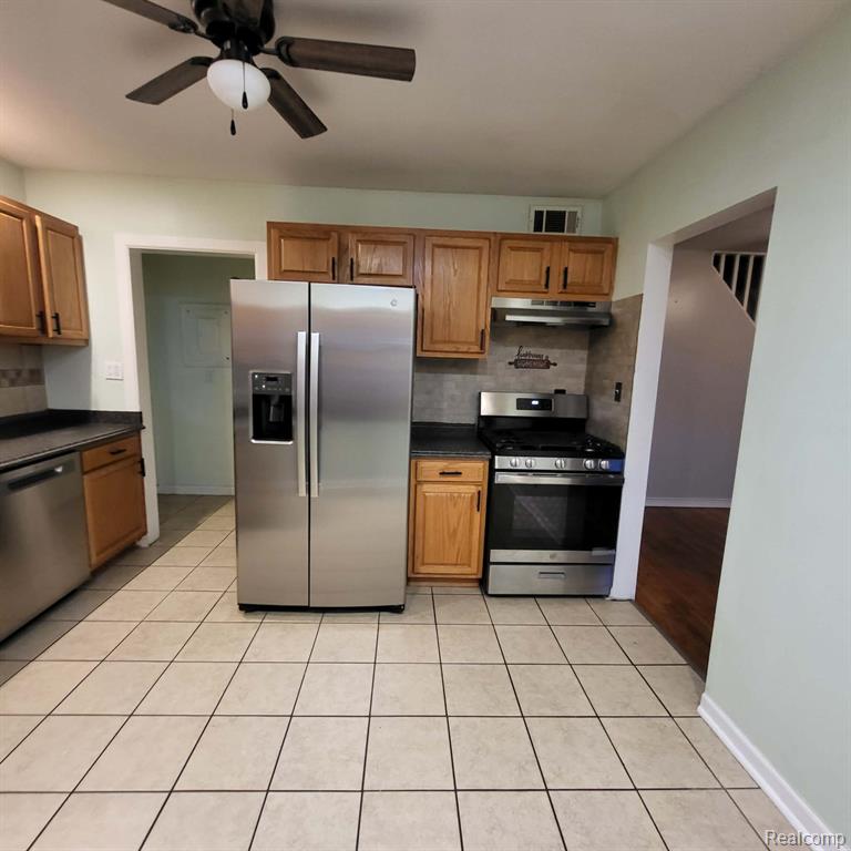 8008 Elm Street, Taylor, MI 48180 — Photo 18