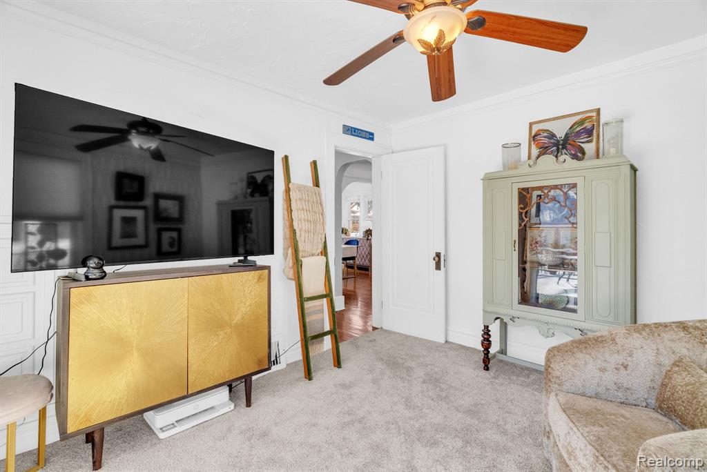 2179 Avondale Street, Sylvan Lake, MI 48320 — Photo 17