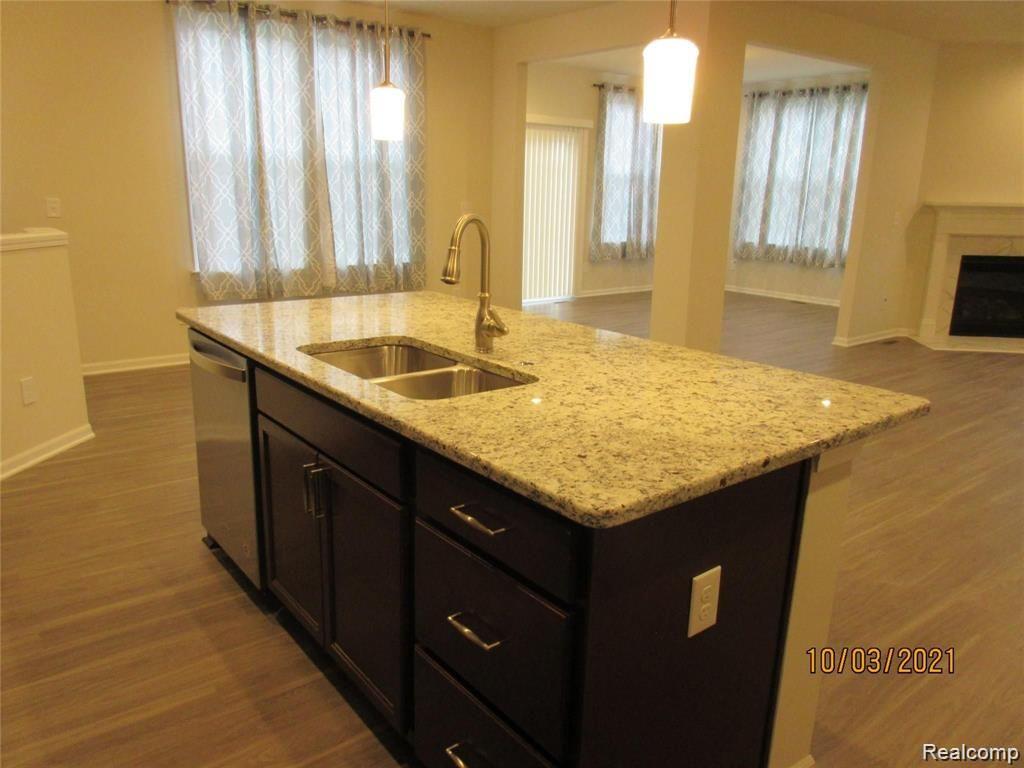 626 BACKSHORE Drive, Canton, MI 48187 — Photo 20