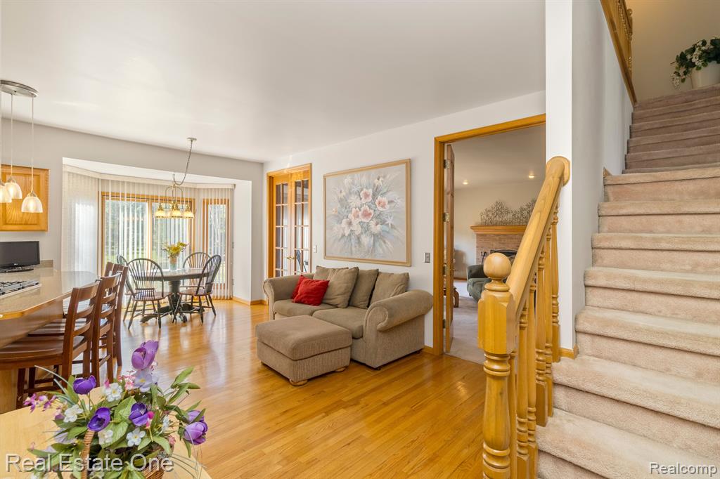 43581 NAVES Court, Clinton Twp, MI 48038 — Photo 13