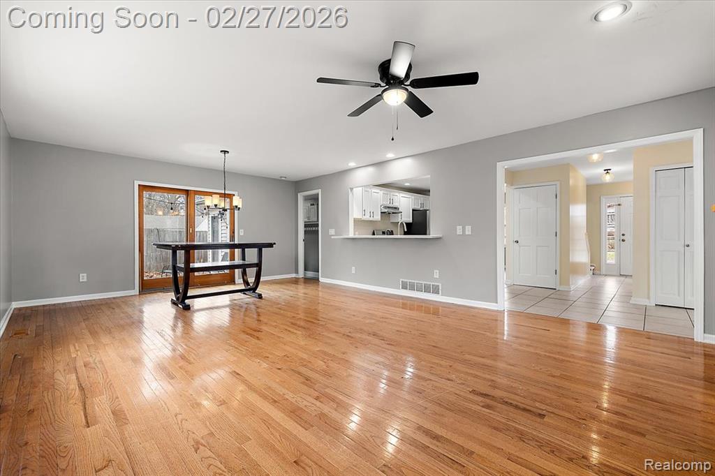 6885 Aeroview Street, West Bloomfield, MI 48324 — Photo 7