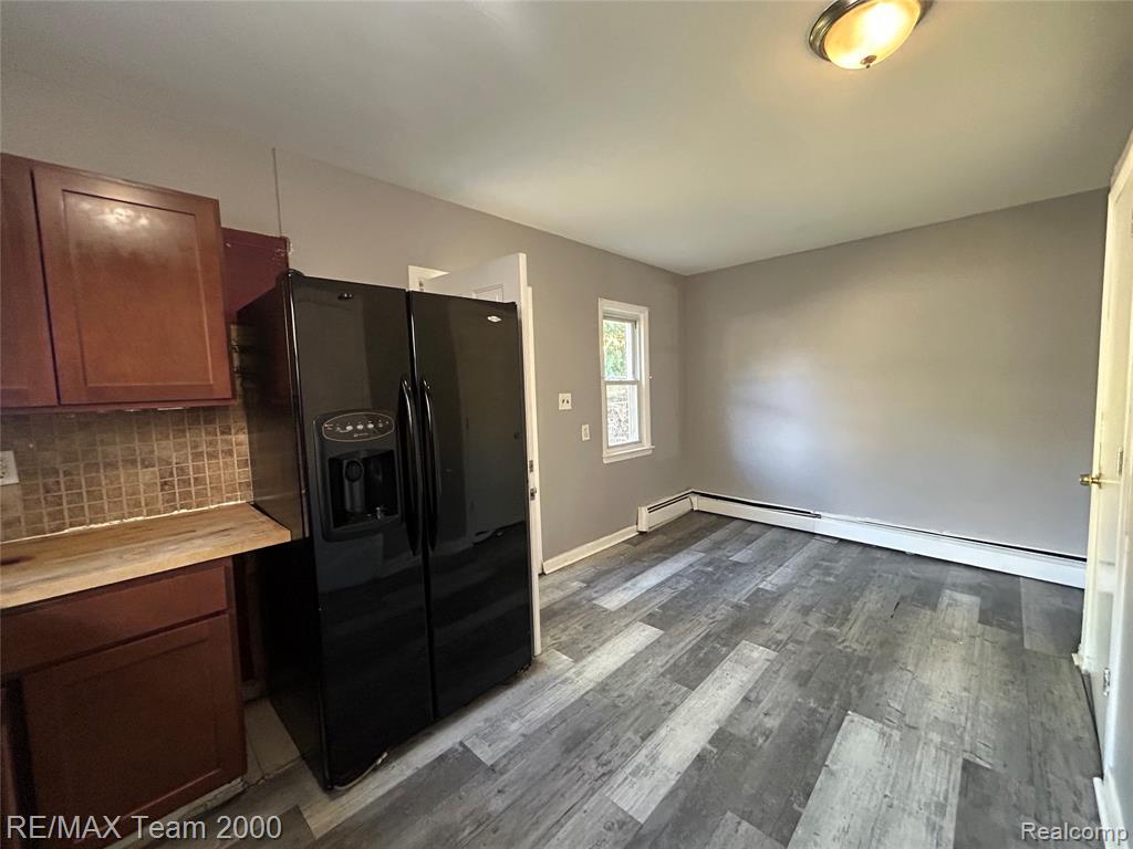 8656 NIGHTINGALE Ave., Dearborn Heights, MI 48127 — Photo 15