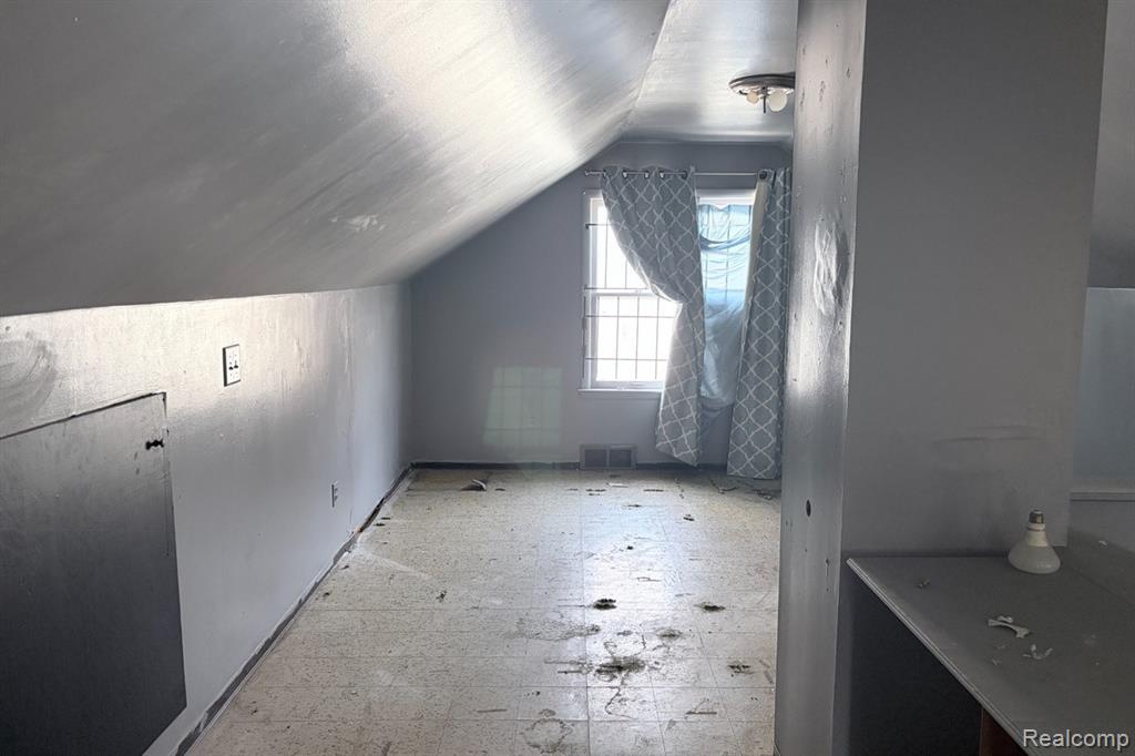 20136 Helen Street, Detroit, MI 48234 — Photo 12