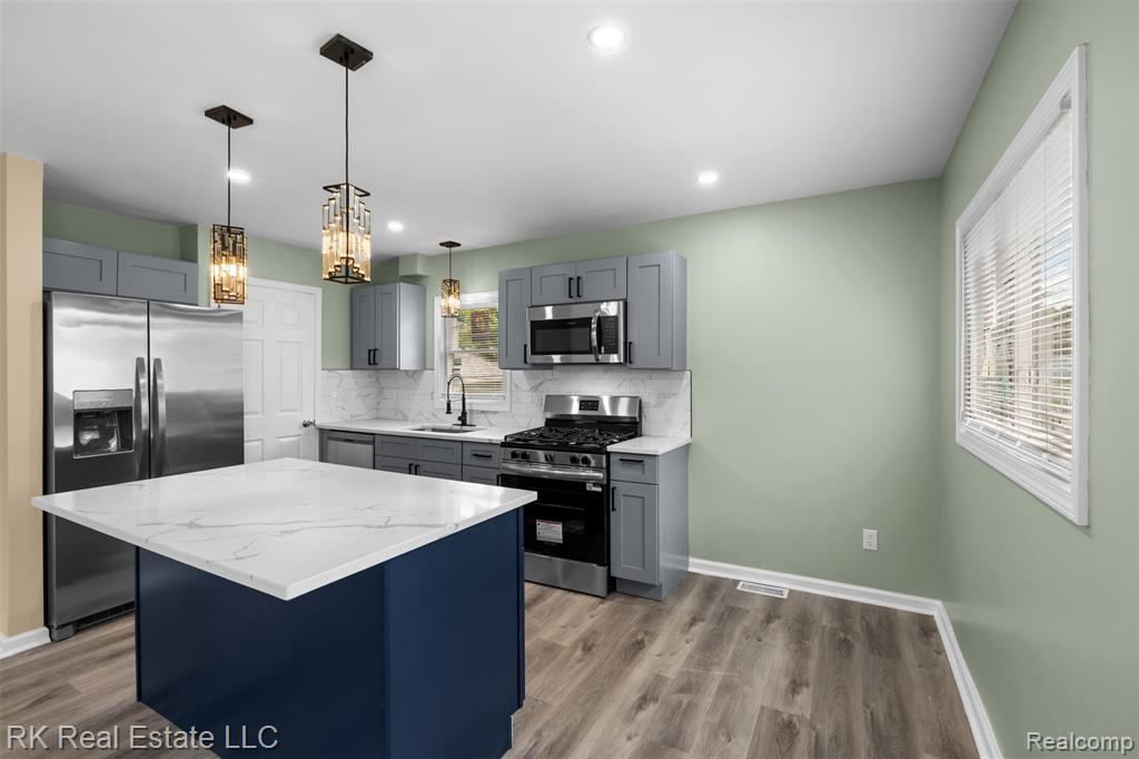 23290 Rosalind Avenue, Eastpointe, MI 48021 — Photo 12
