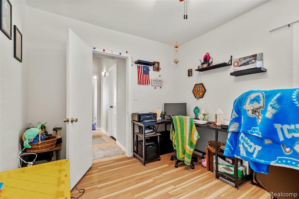 927 Goodale Avenue, Clawson, MI — Photo 10