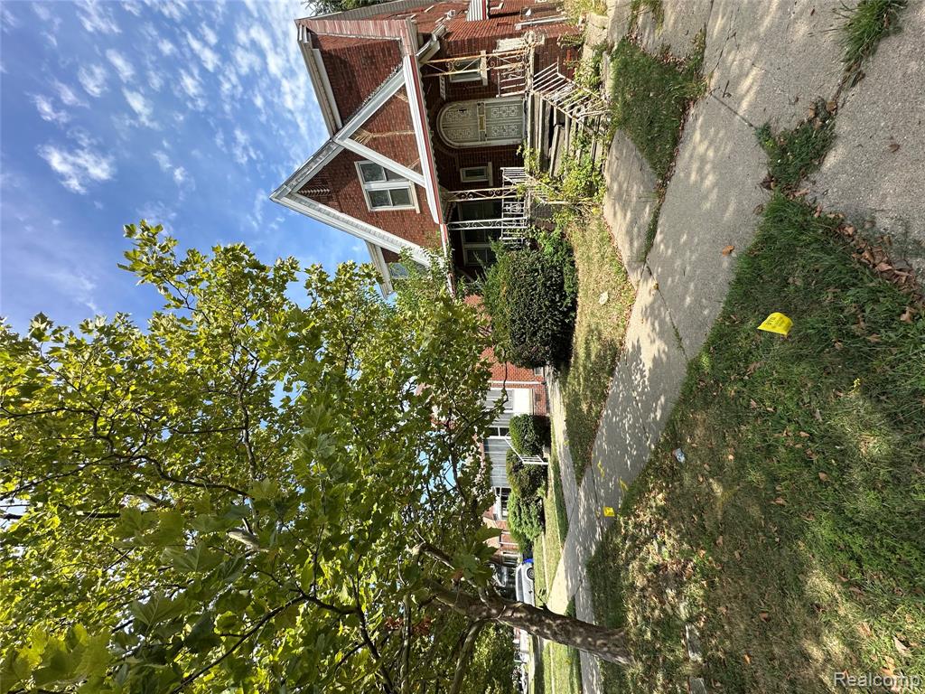 5544 Dickerson Street, Detroit, MI 48213