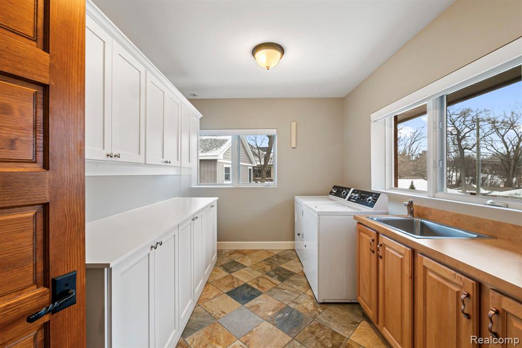 7405 Locklin, West Bloomfield, MI 48324 — Photo 38