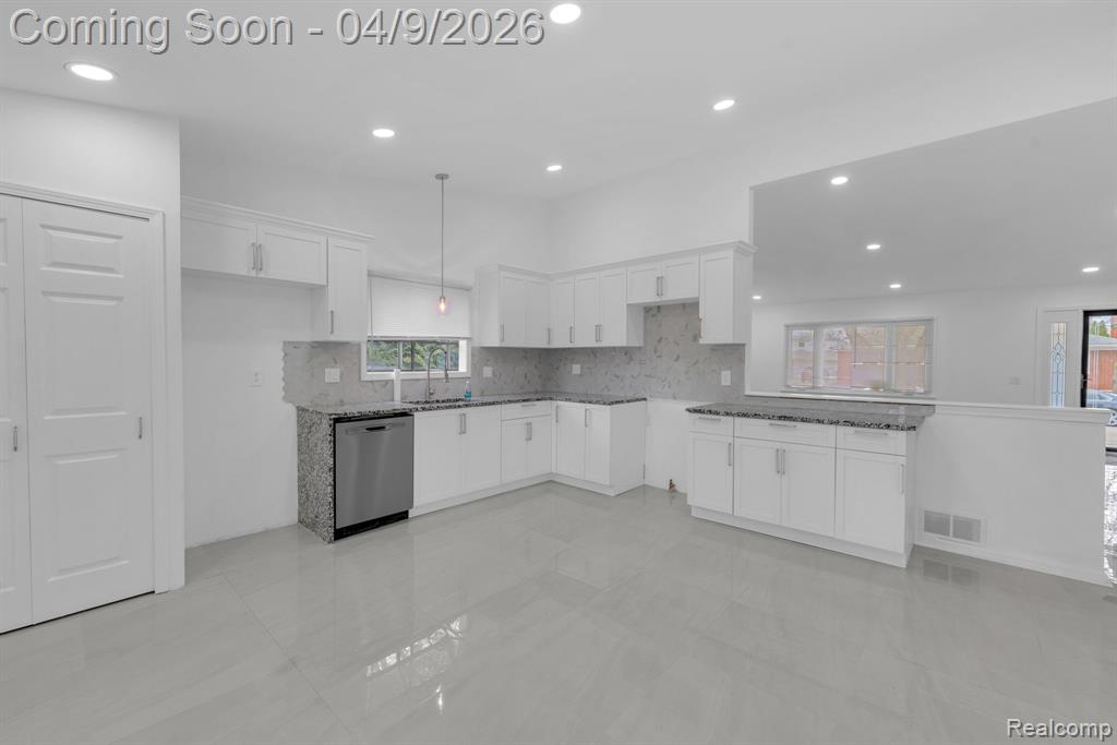 714 9th Street, Wyandotte, MI 48192 — Photo 10