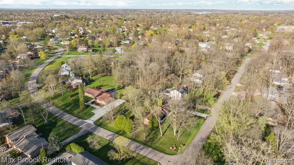 4550 Patrick Road, West Bloomfield, MI — Photo 32