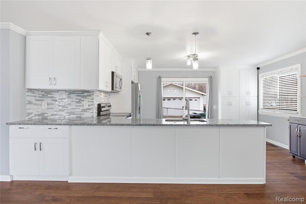 9191 Redbud Avenue, Plymouth, MI 48170 — Photo 17