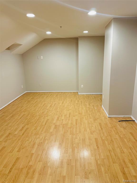 663 Lewa Downs Drive, Pontiac, MI 48341 — Photo 15