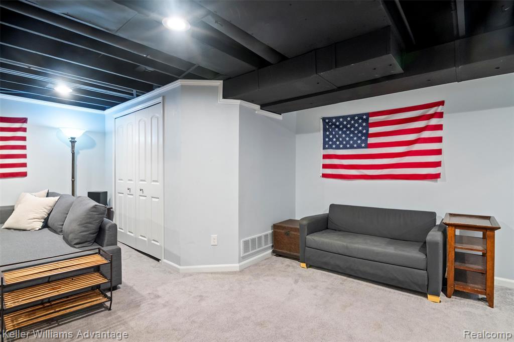 42105 Roscommon Street, Novi, MI 48167 — Photo 31