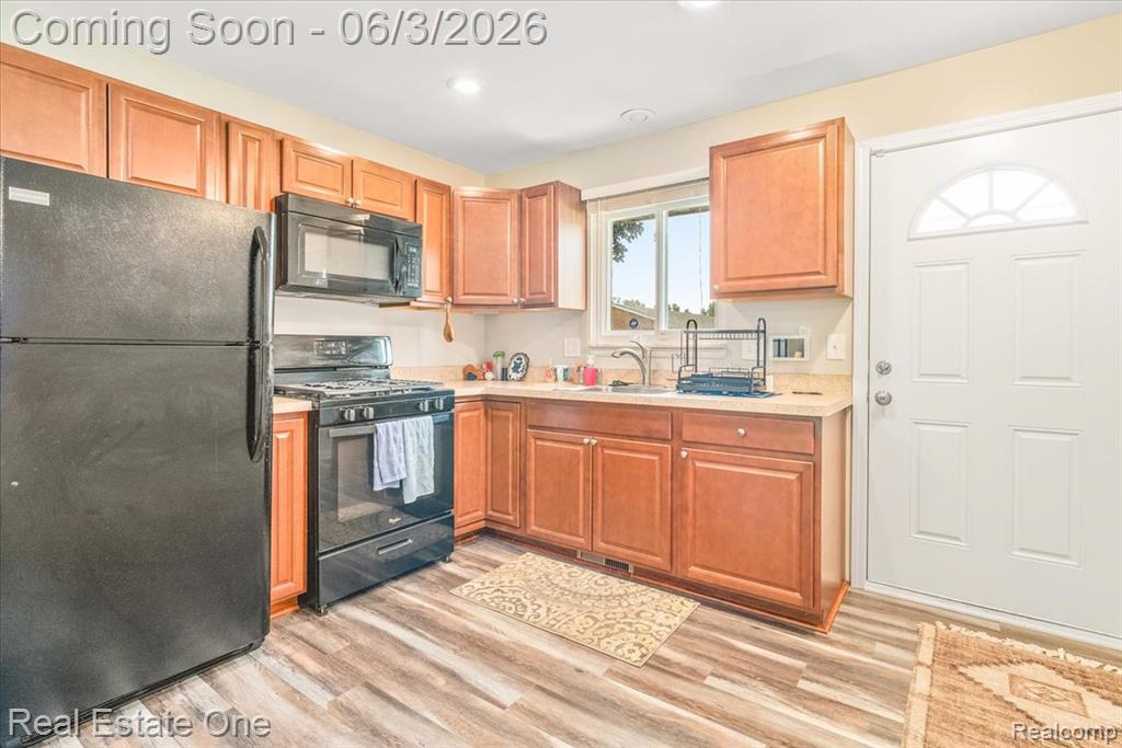 30624 Krauter Street, Garden City, MI — Photo 28