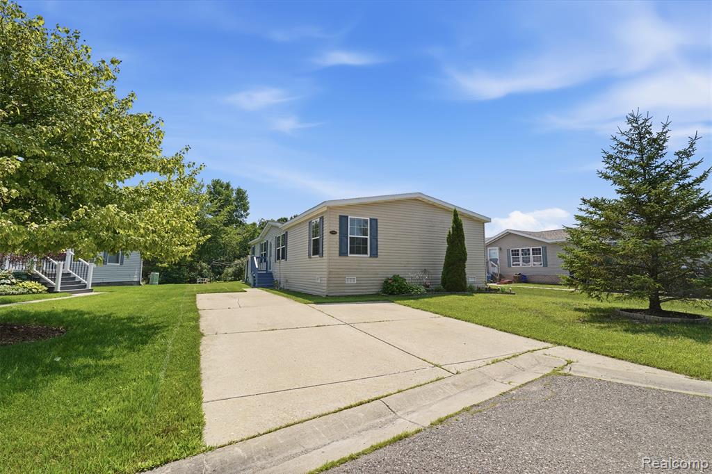 11802 Stoneridge Court, South Lyon, MI 48178 — Photo 24