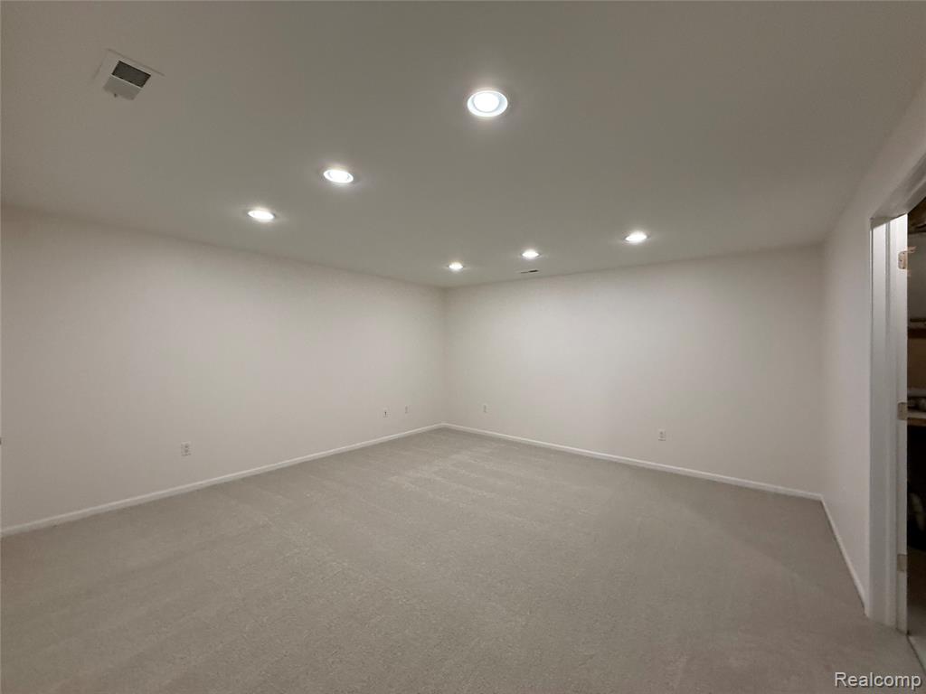 55503 Boardwalk Drive, Utica, MI 48316 — Photo 48