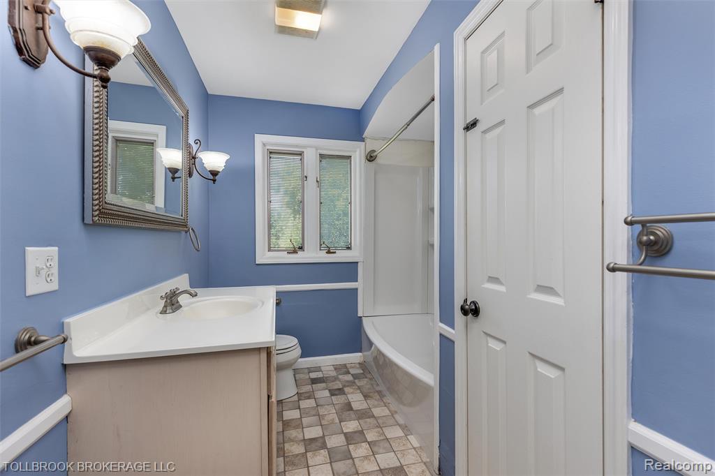 4105 Beach Road, Troy, MI 48098 — Photo 9