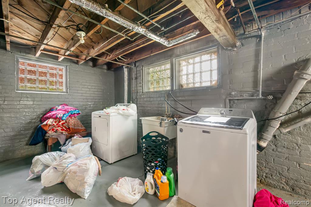 3958 Buckingham Avenue, Detroit, MI 48224 — Photo 37