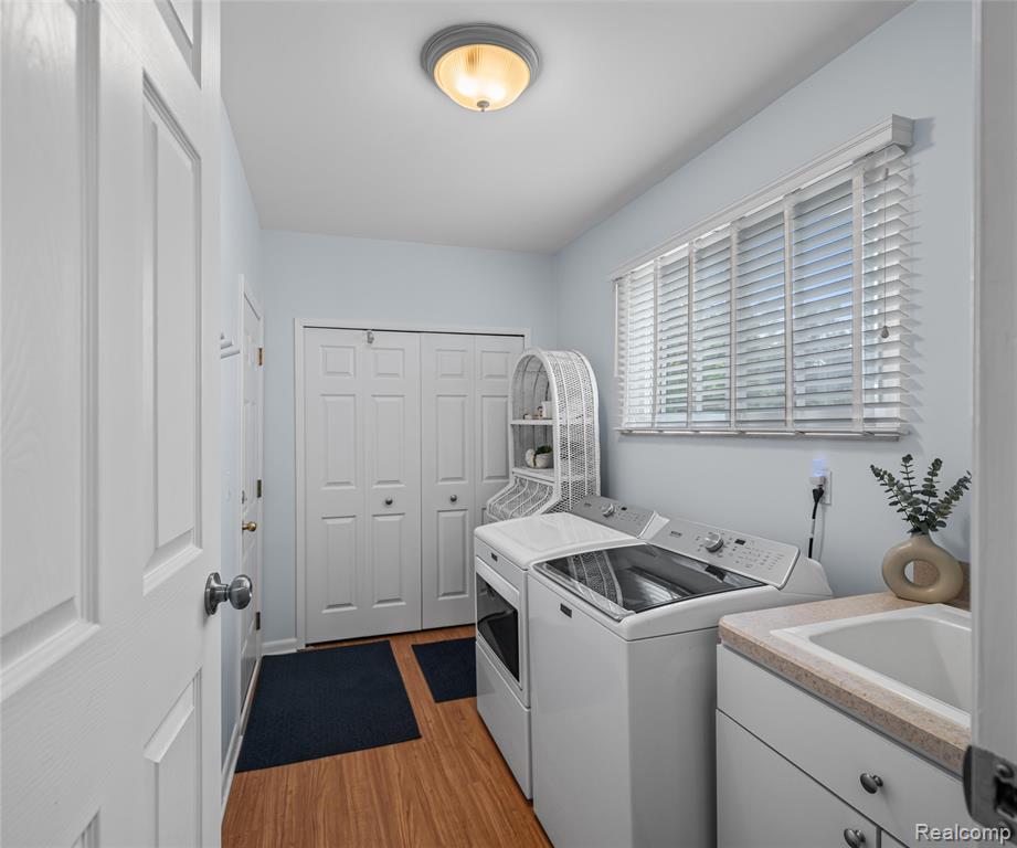 42736 BOULDEN Court, Canton, MI 48187 — Photo 45
