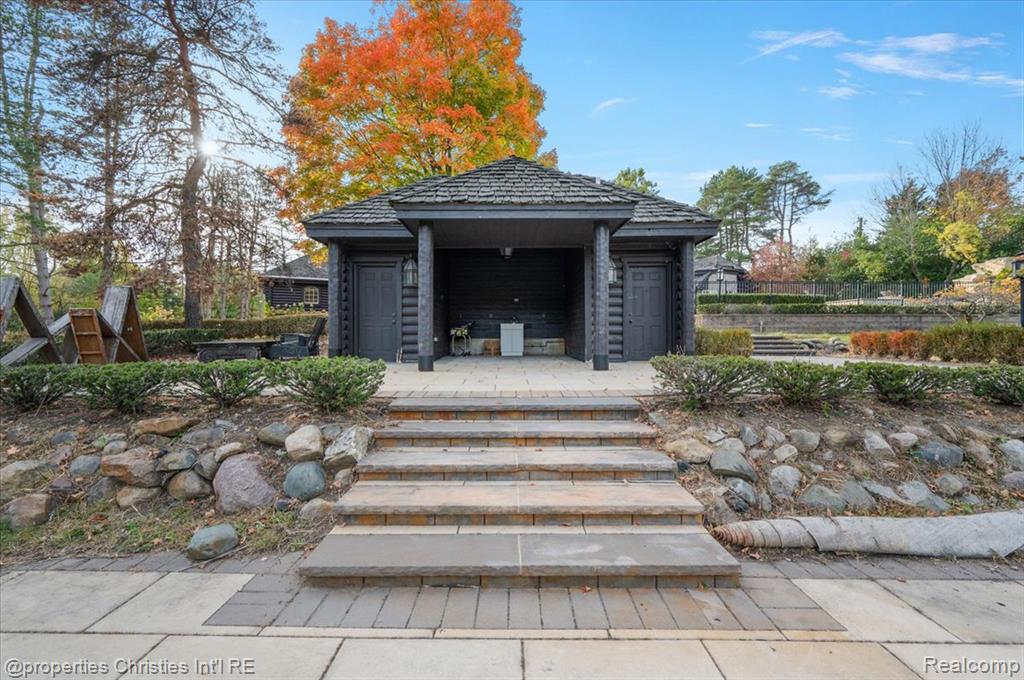 3701 Northwood, West Bloomfield, MI, 48324