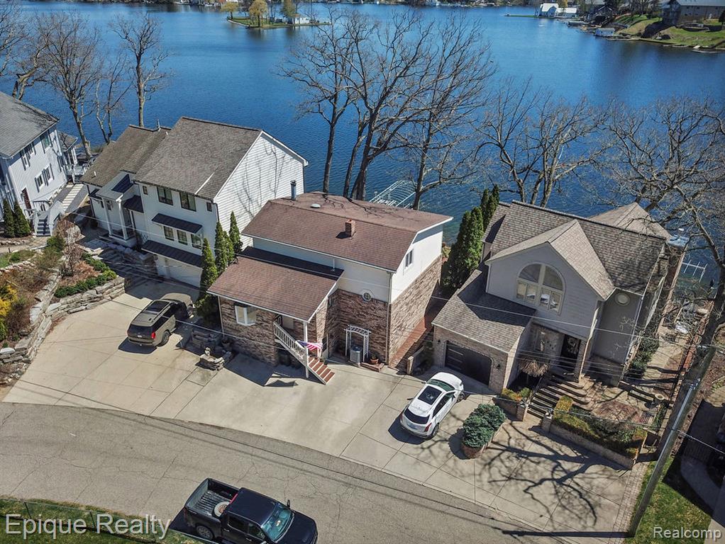 423 Shady Oaks Street, Lake Orion, MI 48362 — Photo 30
