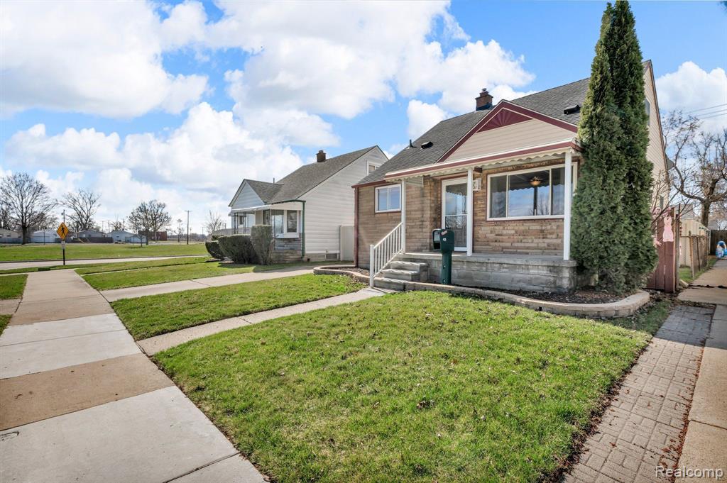 425 CLEVELAND Avenue, Lincoln Park, MI 48146 — Photo 2