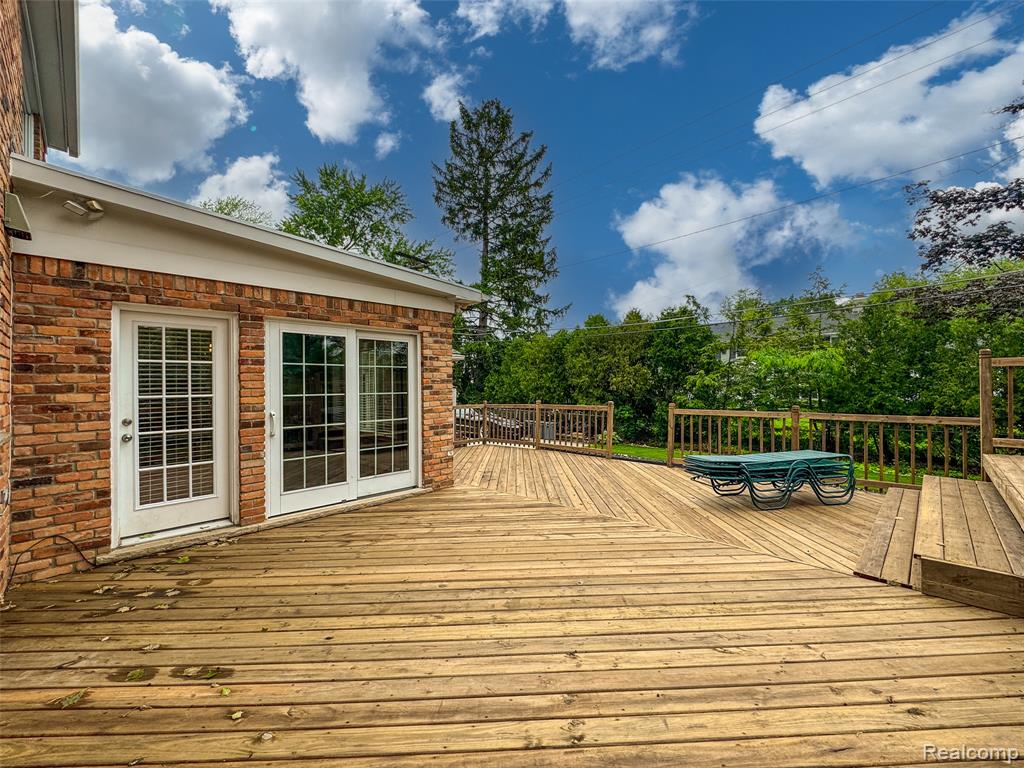 100 Overhill Road, Bloomfield Hills, MI 48301 — Photo 38
