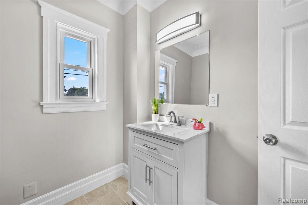 3636 Maxwell Street, Detroit, MI 48214 — Photo 12