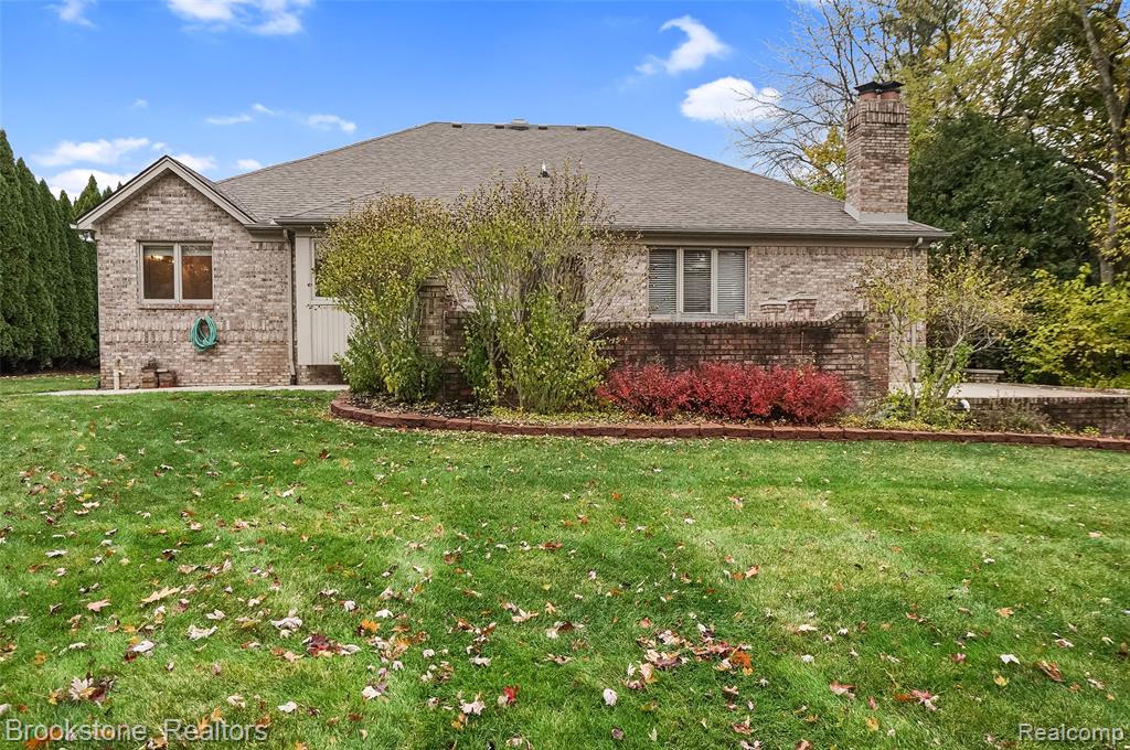 8948 Chestnut Run Drive, Shelby Twp, MI 48317 — Photo 40