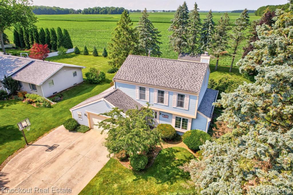 858 Zehnder Drive, Frankenmuth, MI 48734 — Photo 46