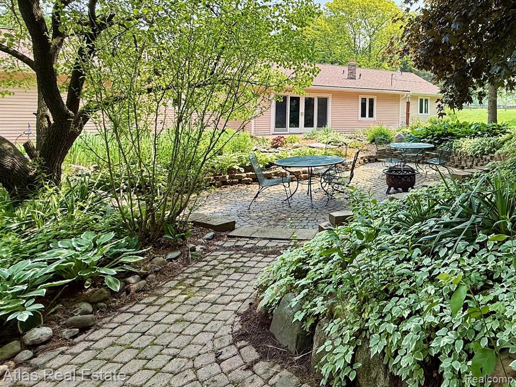 9010 GALE Road, Goodrich Vlg, MI — Photo 15
