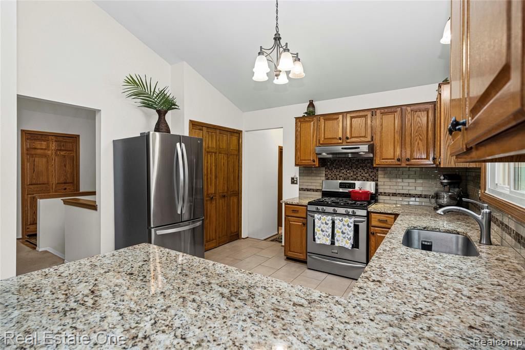 27586 David Givens Street, Warren, MI 48092 — Photo 15