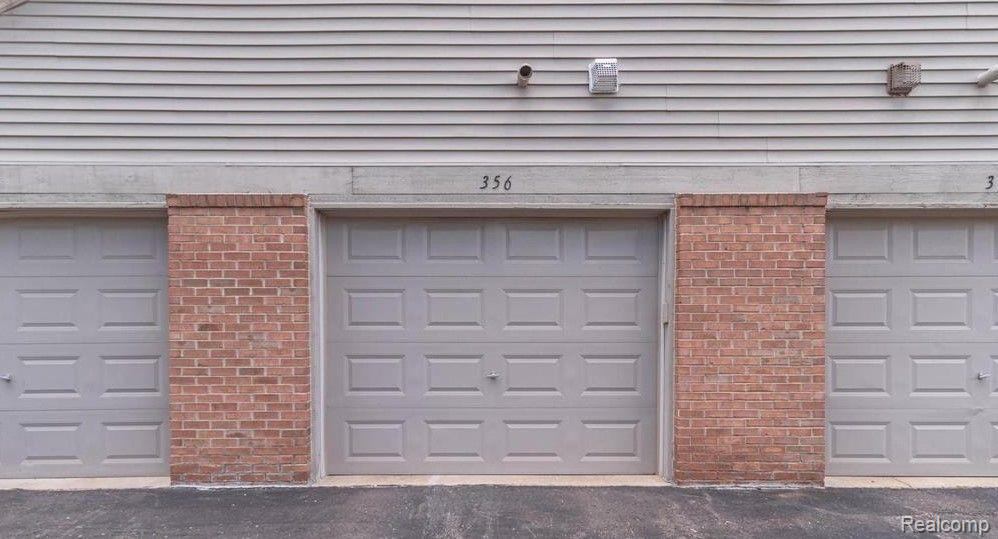 356 MARIGOLD Circle, Westland, MI — Photo 3