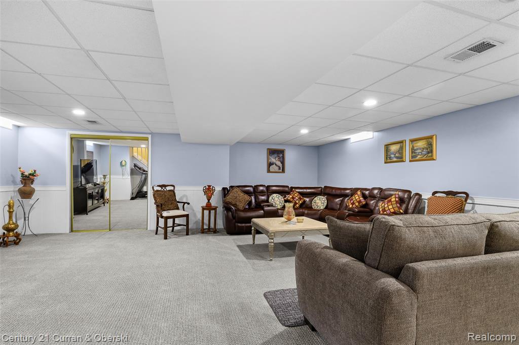 5296 Chase Road, Dearborn, MI 48126 — Photo 18