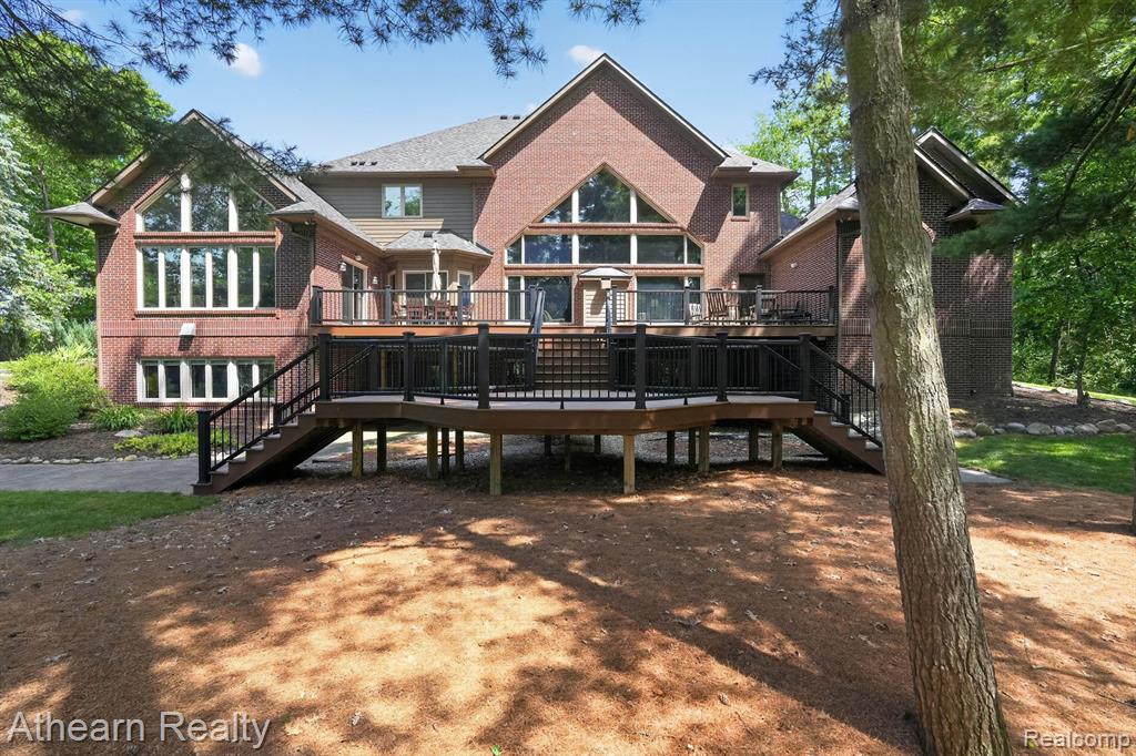5326 Lake Forest Boulevard, Brighton, MI 48116 — Photo 6