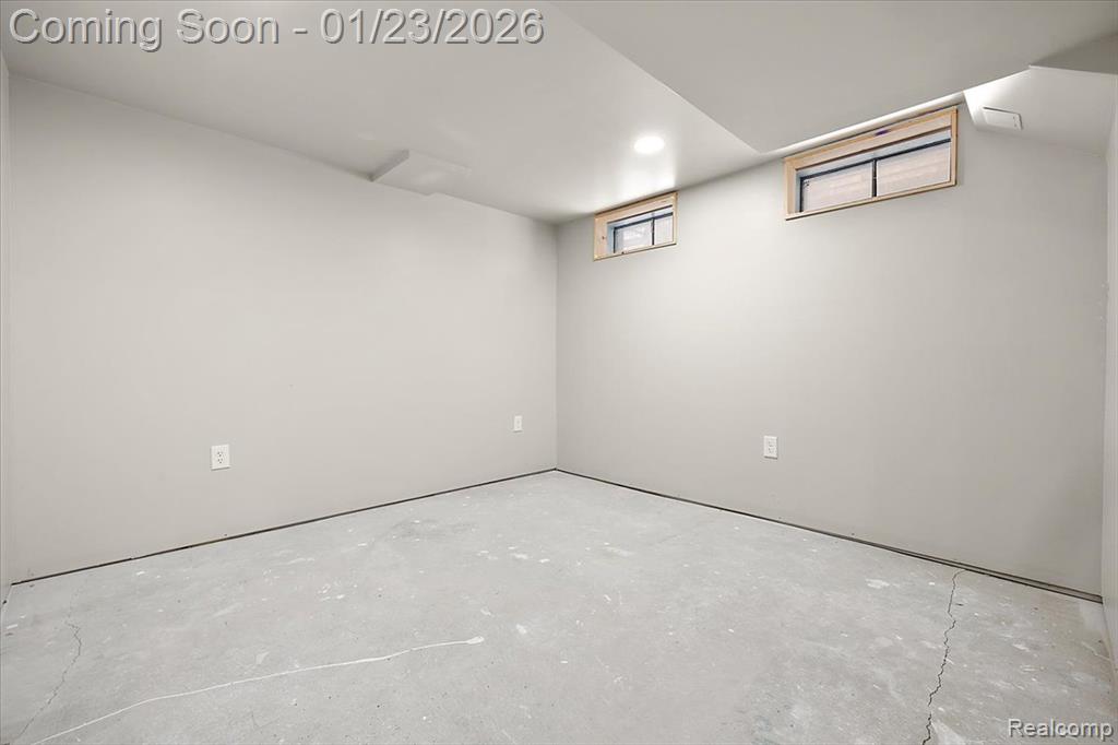6823 Engleman, Center Line, MI 48015 — Photo 25