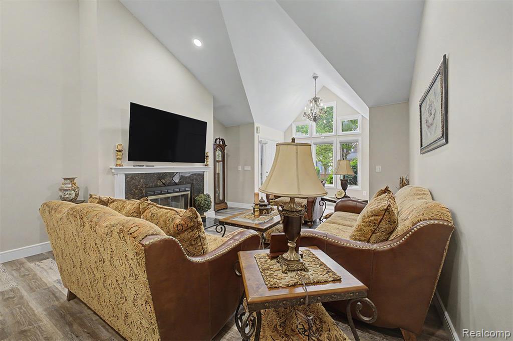 816 N Beech Daly Road, Dearborn Heights, MI 48127 — Photo 6