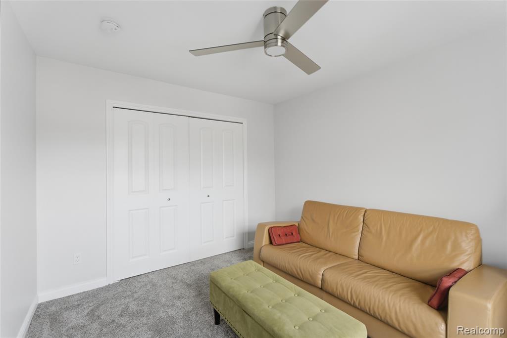 907 Watercress Lane, Fenton, MI 48430 — Photo 17