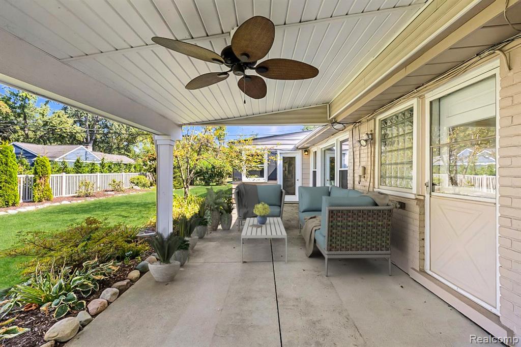 16276 Amherst Avenue S, Beverly Hills, MI 48025 — Photo 26